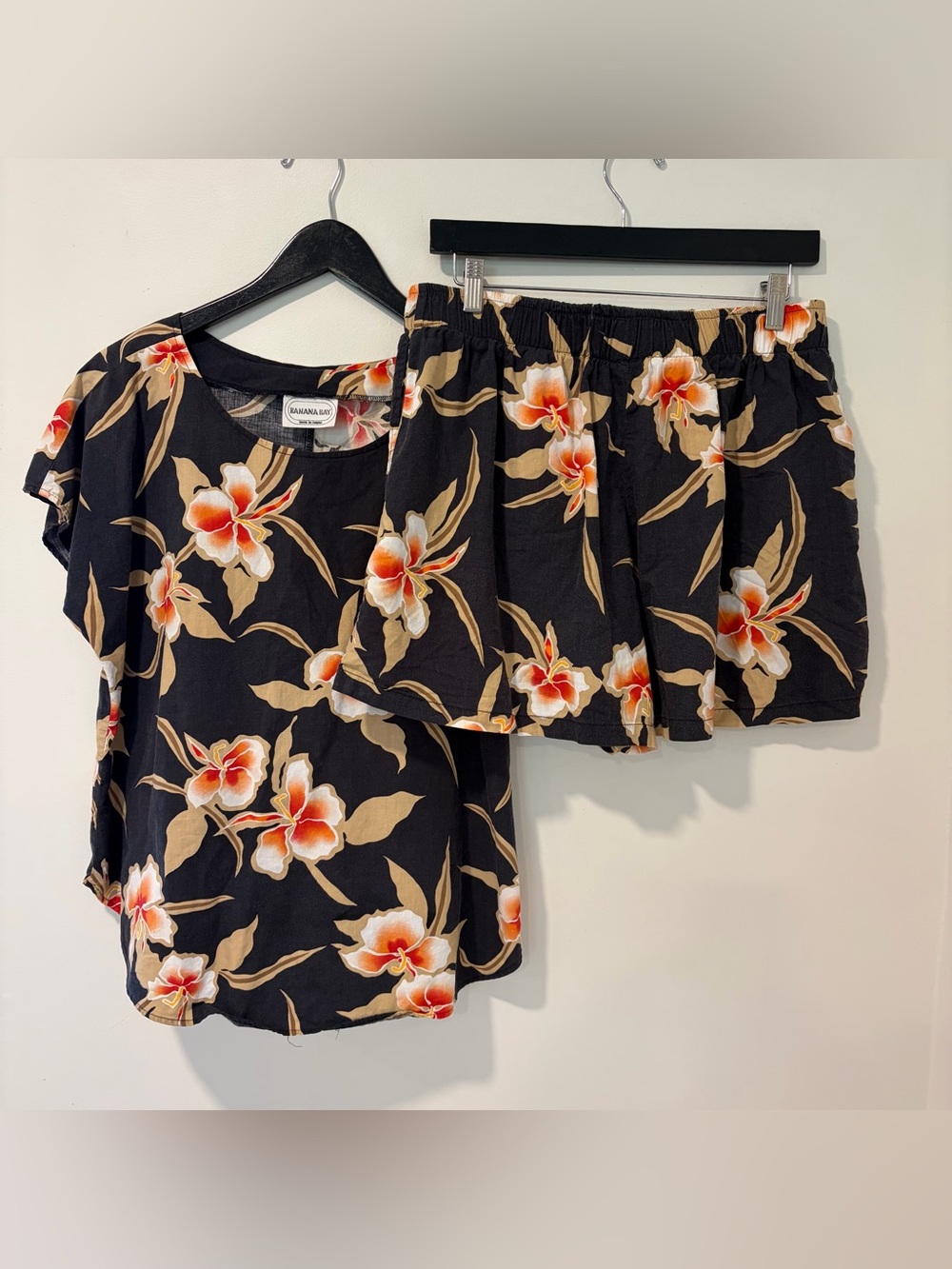 Banana bay Hawaiian coord set hibiscus floral
